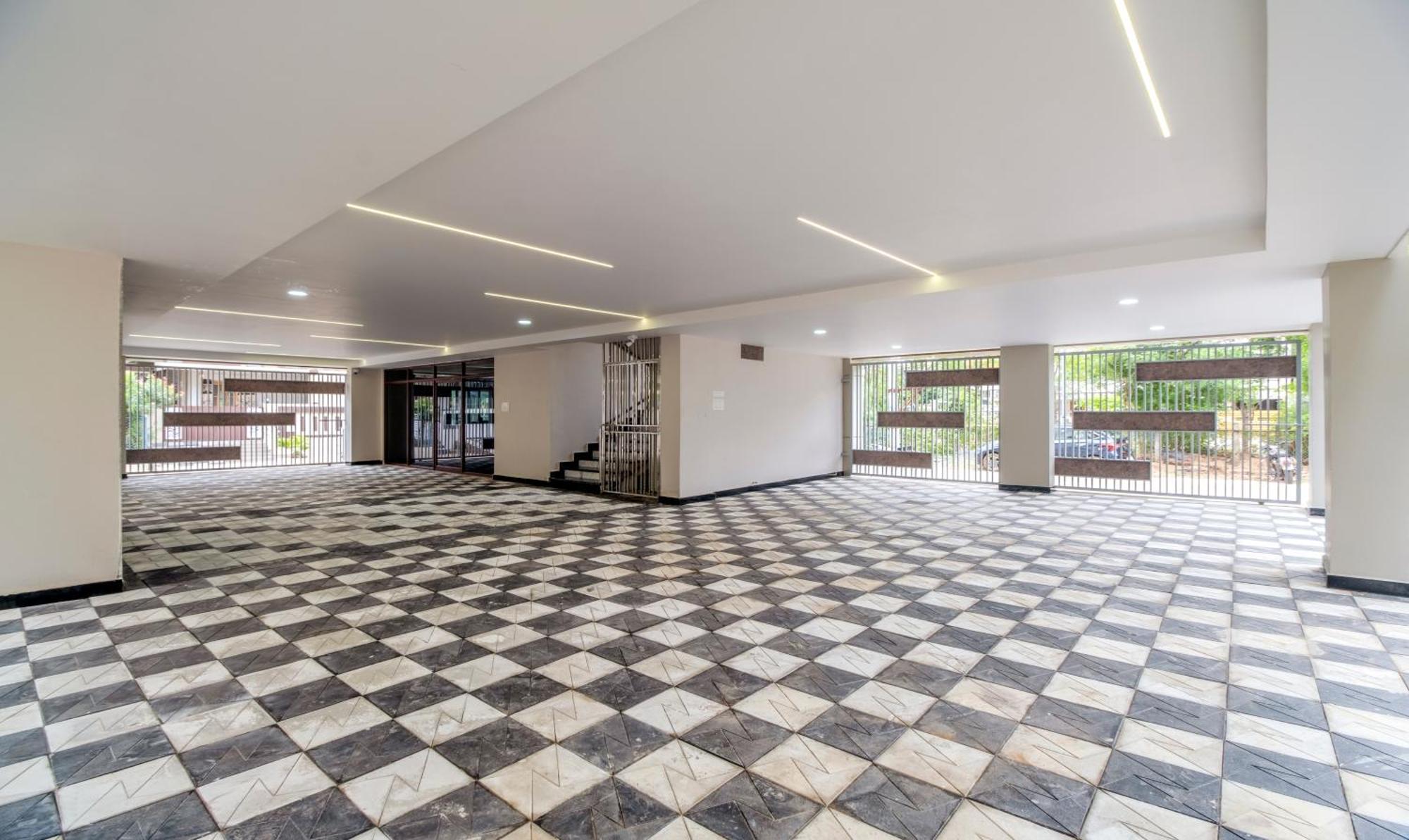 Treebo Sea Heights Hotel Kākināda Екстериор снимка
